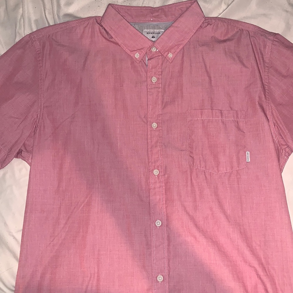 XL Quiksilver Short Sleeve Button Down